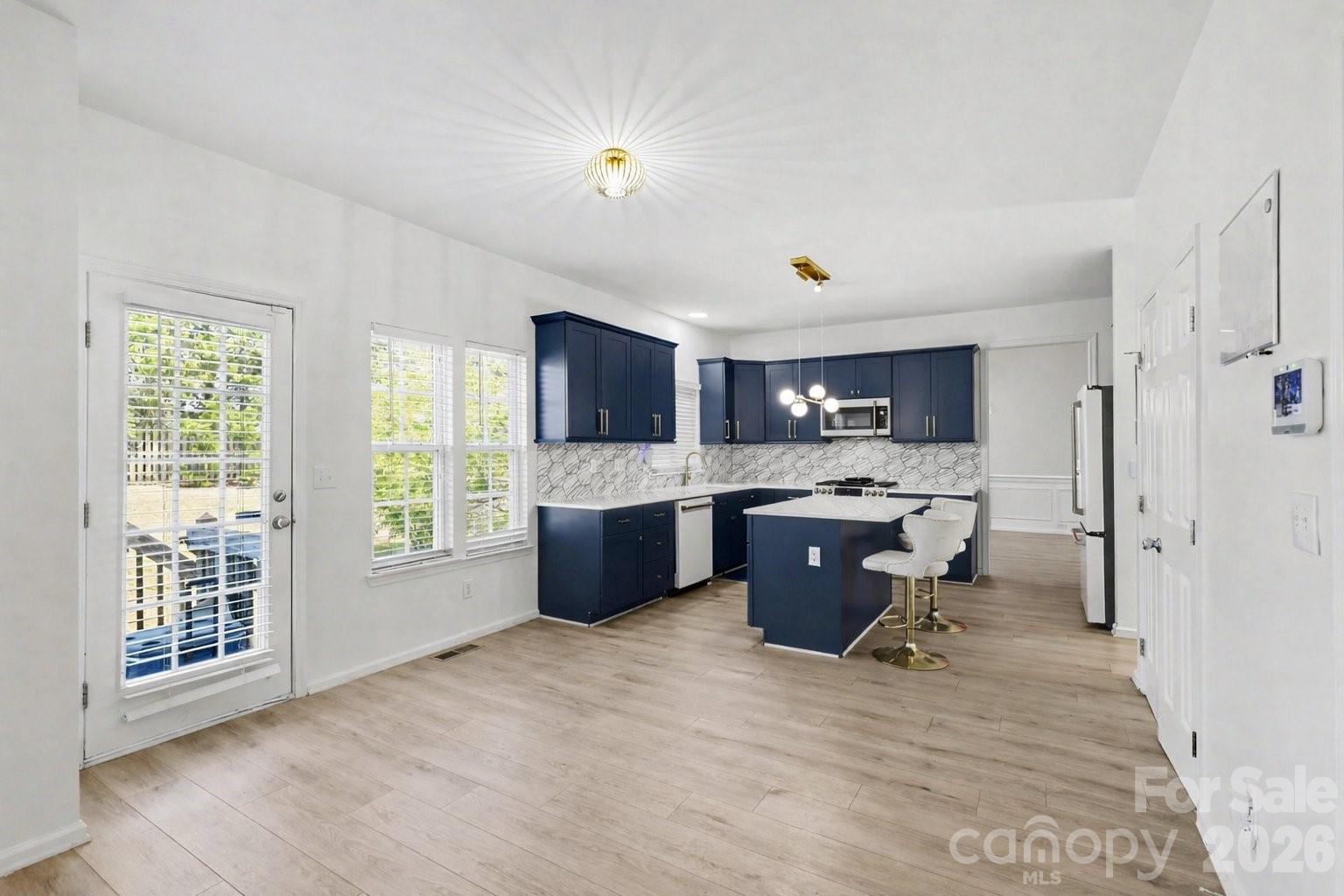 4132 Meadowview Hills Drive Charlotte NC 28269