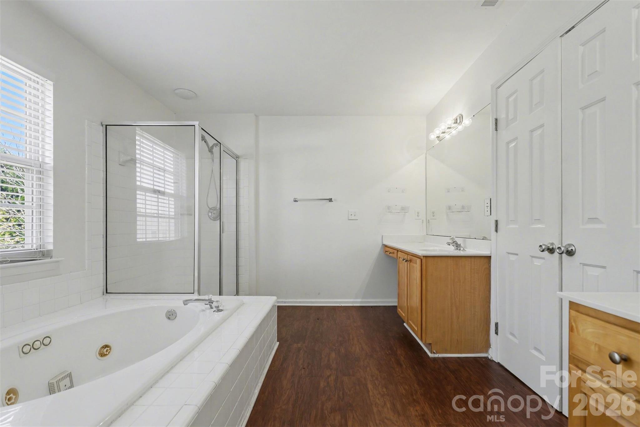 4132 Meadowview Hills Drive Charlotte NC 28269