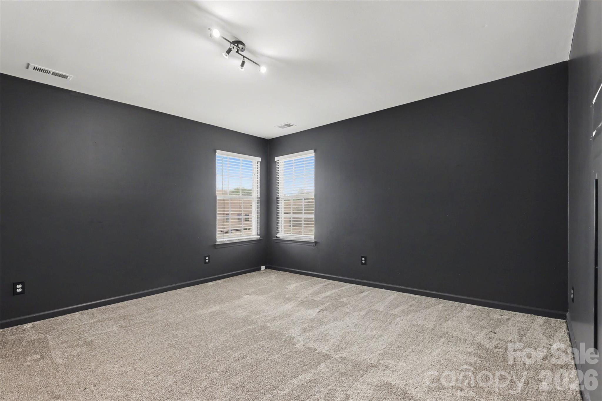 4132 Meadowview Hills Drive Charlotte NC 28269