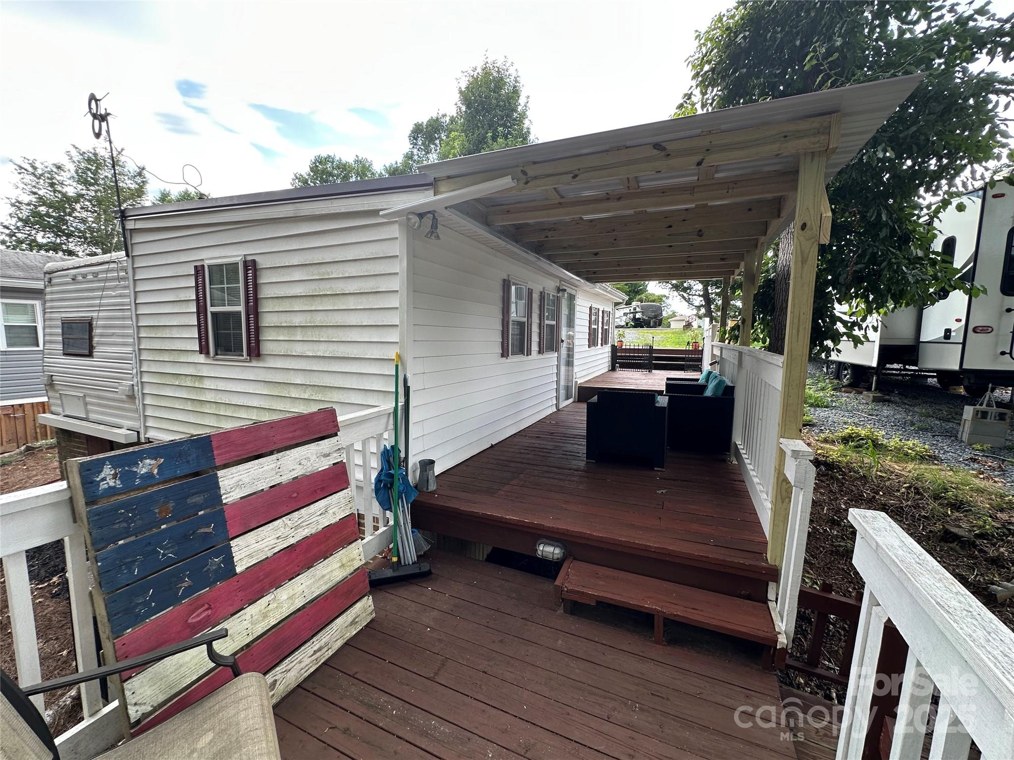 105 Marina Lane New London NC 28127