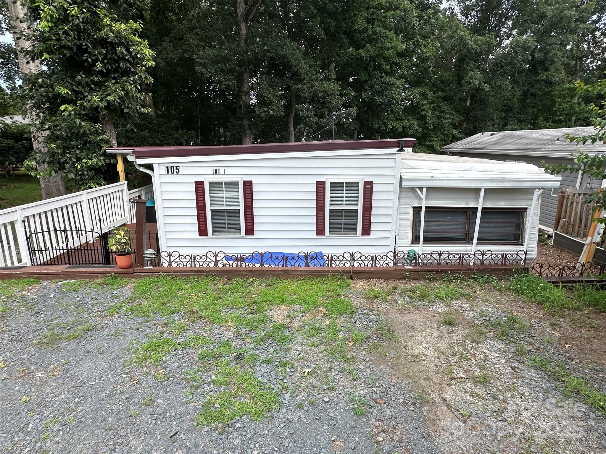 105 Marina Lane New London NC 28127