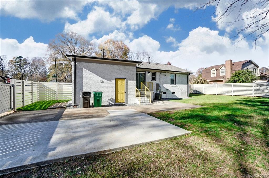 6300 Bridlewood Lane Charlotte NC 28215