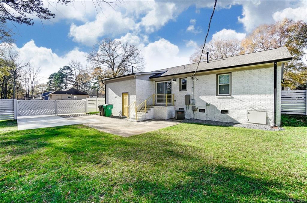 6300 Bridlewood Lane Charlotte NC 28215