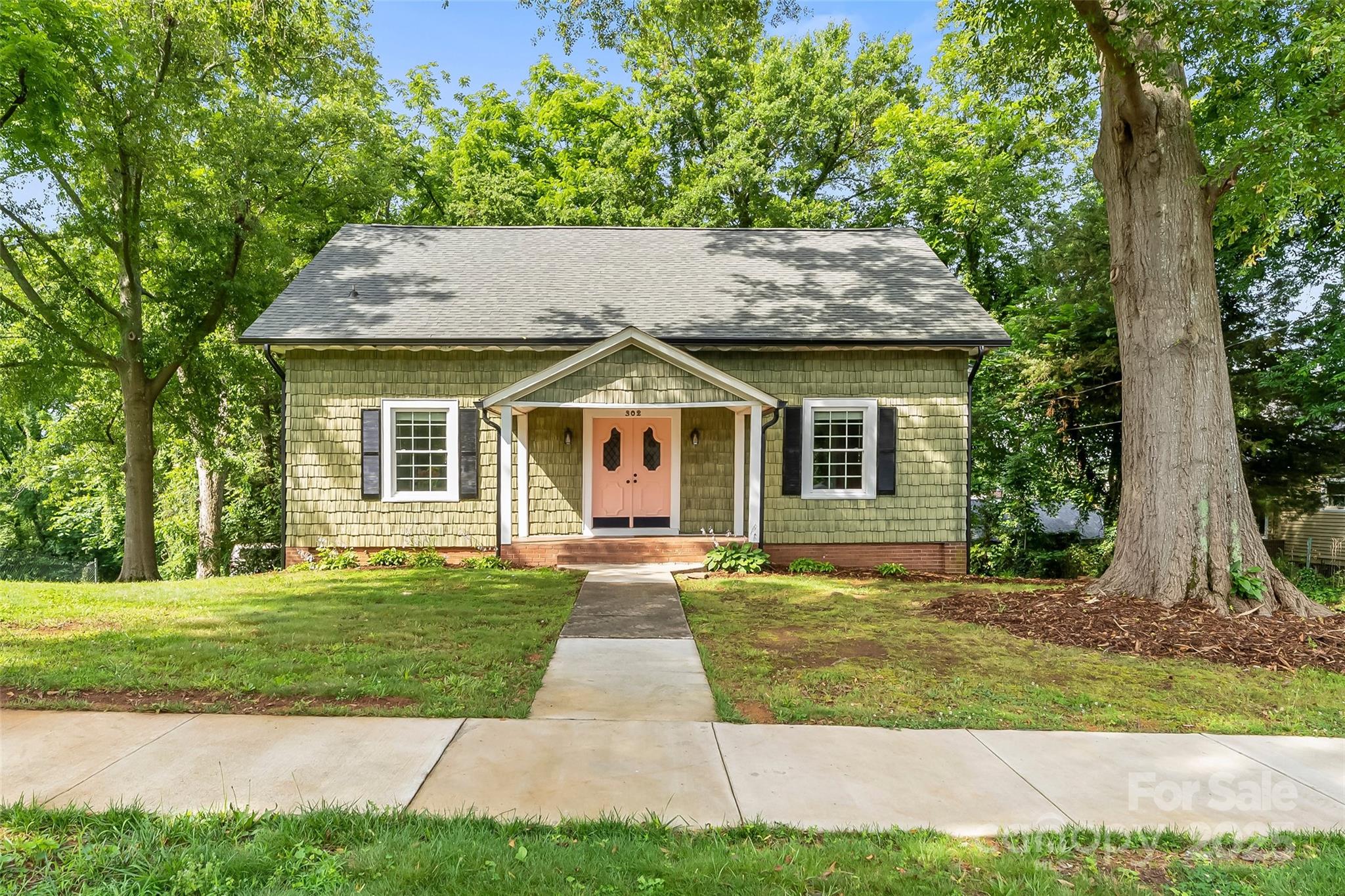 302 White Street Morganton NC 28655