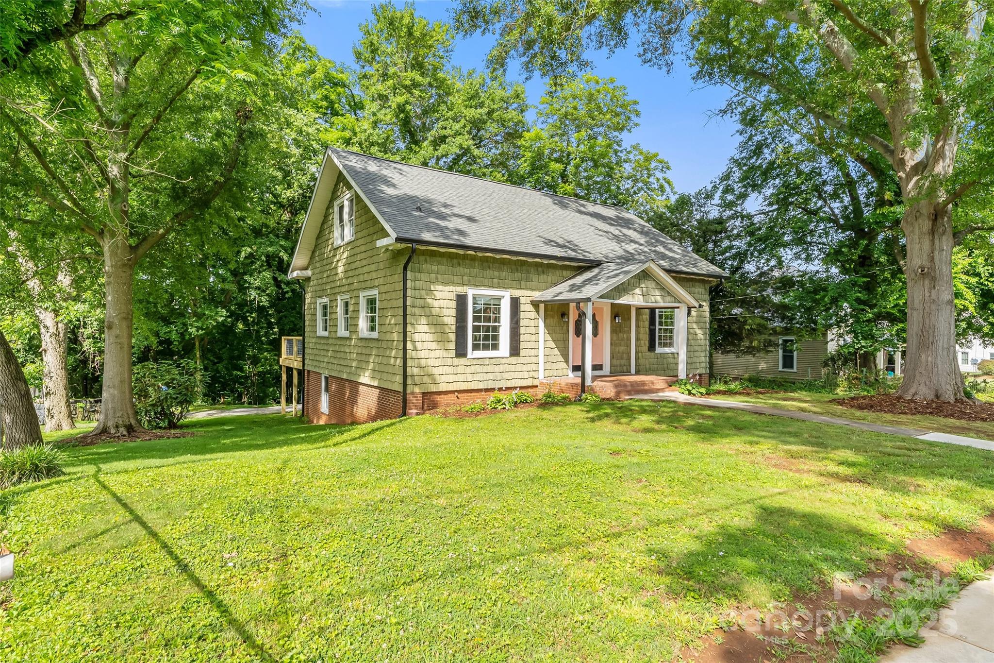 302 White Street Morganton NC 28655