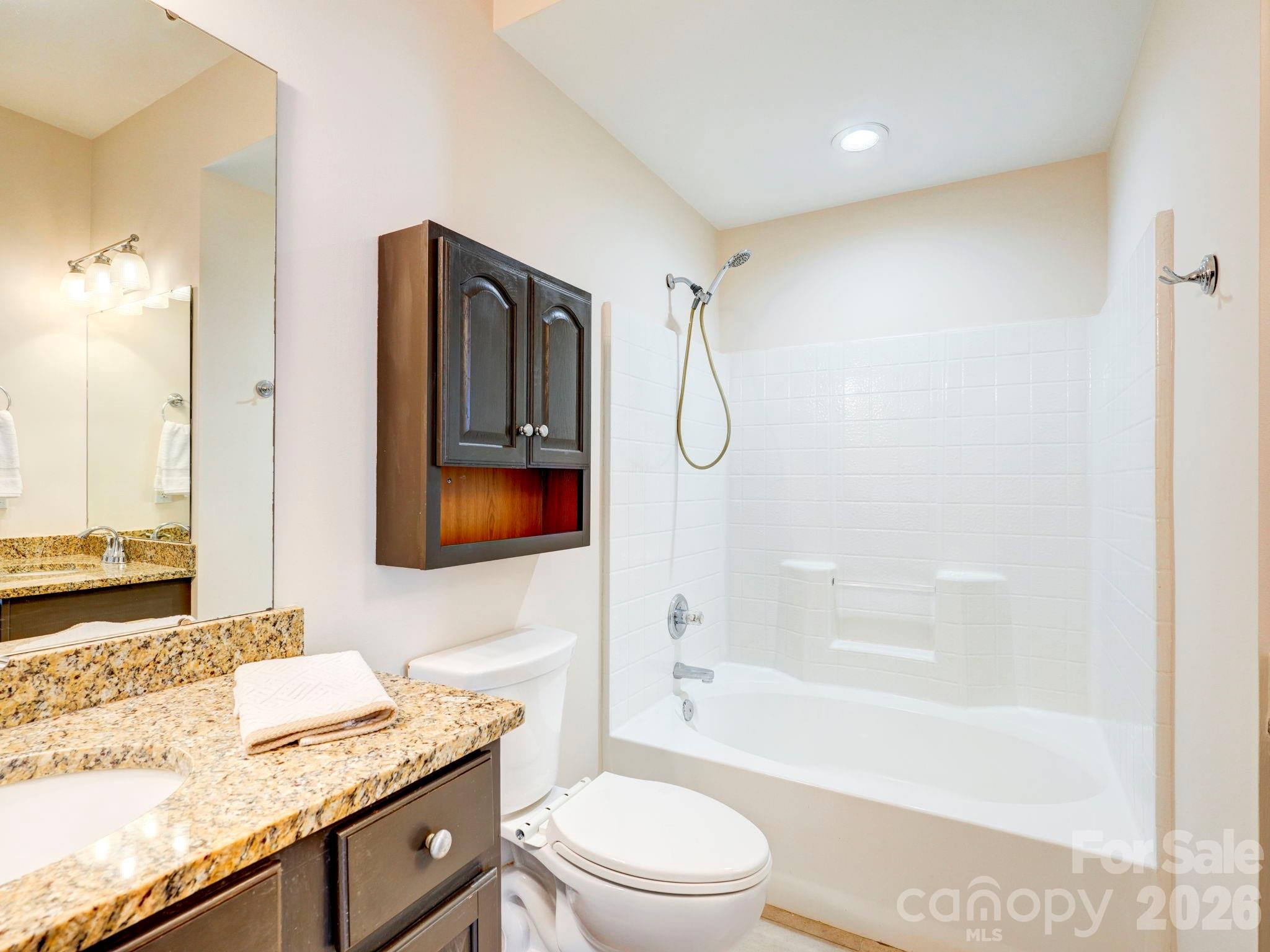 2025 Gable Way Lane Matthews NC 28104