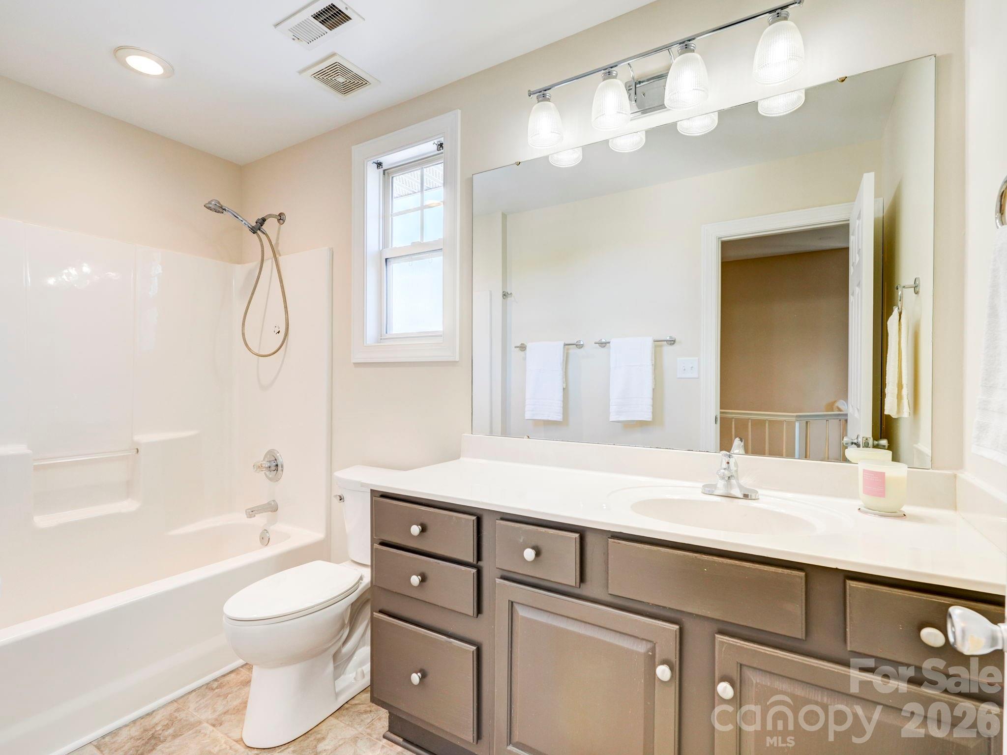 2025 Gable Way Lane Matthews NC 28104
