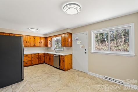 19 Browndale Road Asheville NC 28805