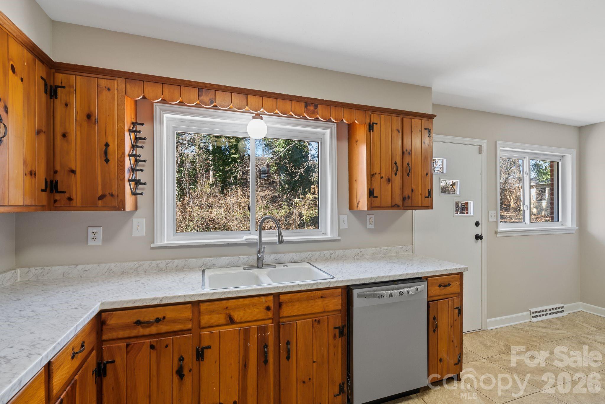 19 Browndale Road Asheville NC 28805