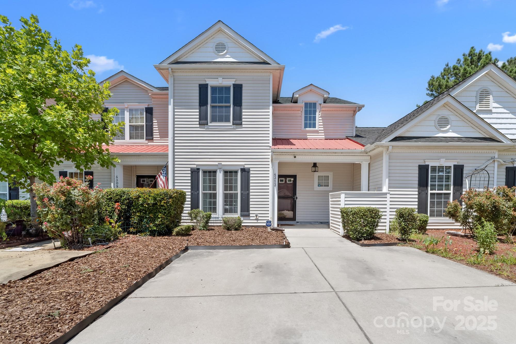 4313 Eaves Lane Charlotte NC 28215