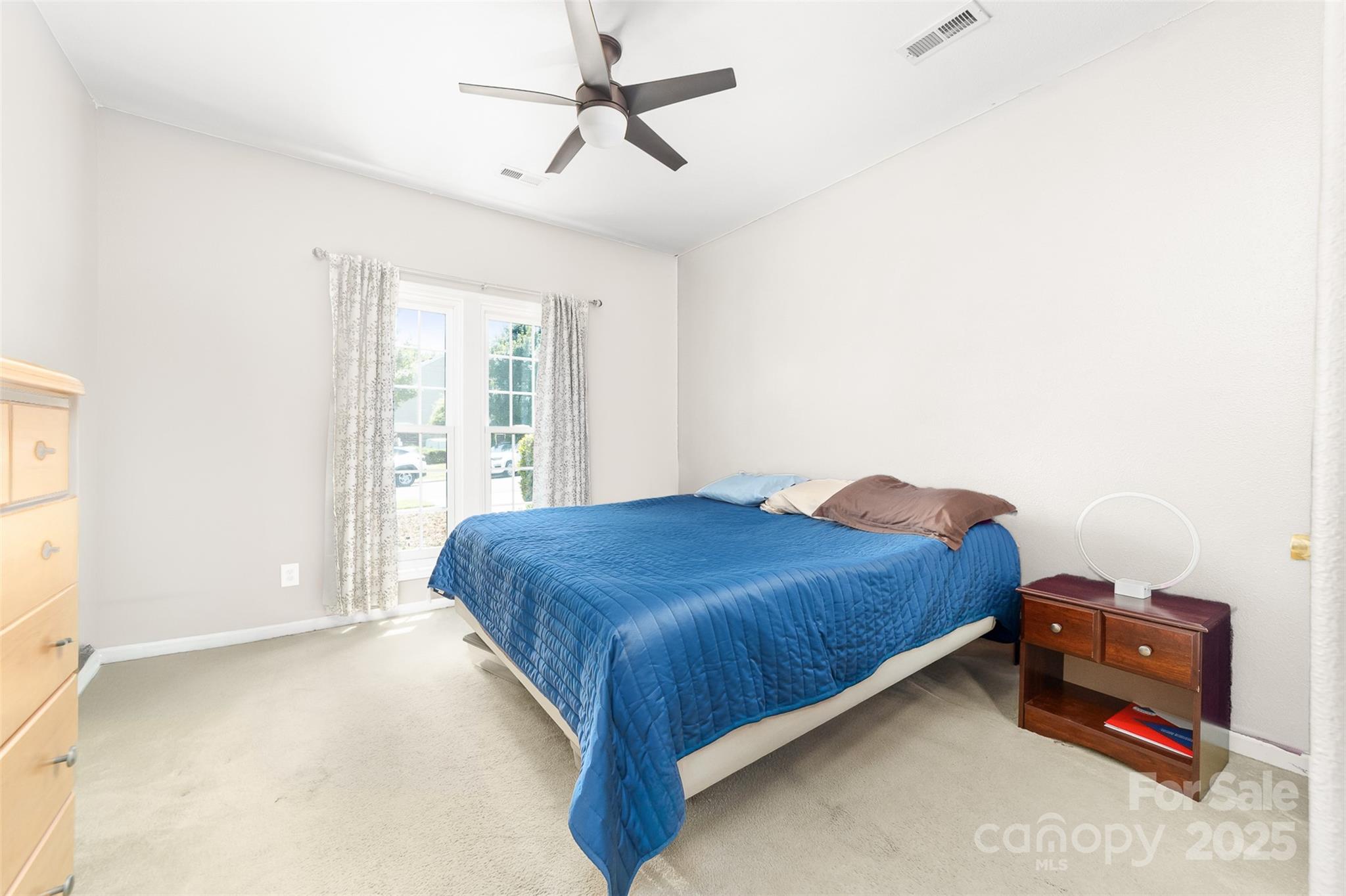 4313 Eaves Lane Charlotte NC 28215