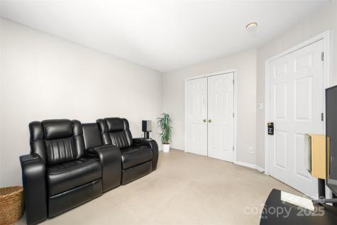 4313 Eaves Lane Charlotte NC 28215
