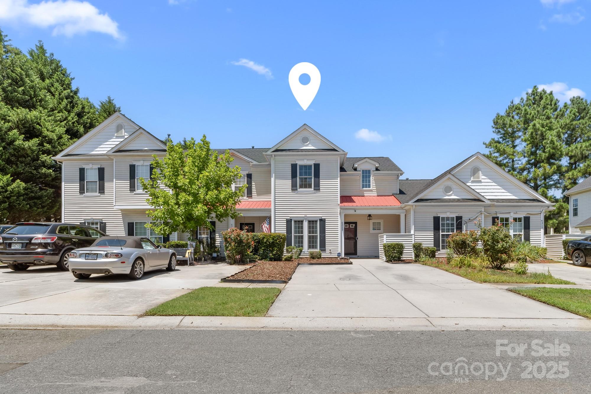 4313 Eaves Lane Charlotte NC 28215