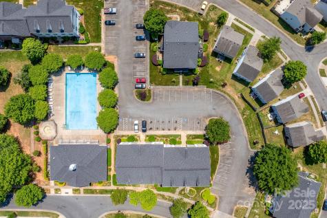 4313 Eaves Lane Charlotte NC 28215