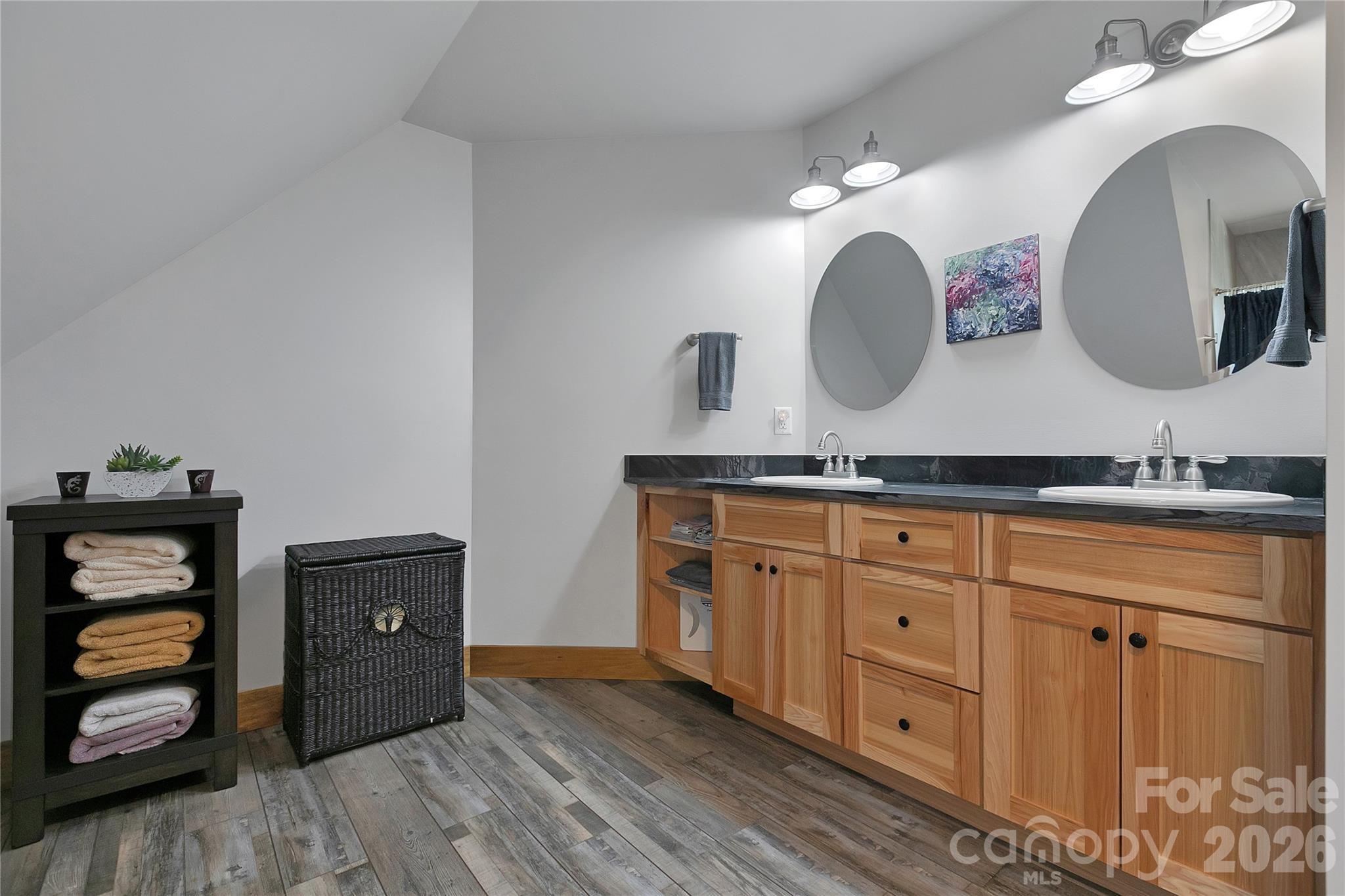 70 Unvdatlvi Court Brevard NC 28712