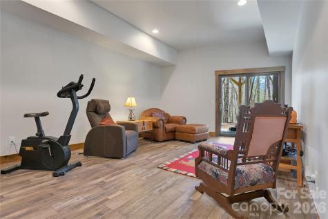 70 Unvdatlvi Court Brevard NC 28712