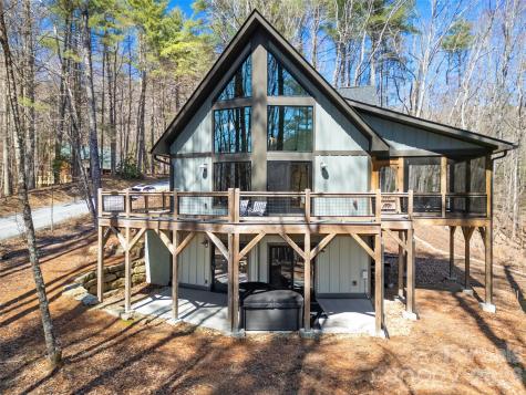 70 Unvdatlvi Court Brevard NC 28712