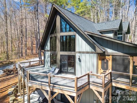 70 Unvdatlvi Court Brevard NC 28712