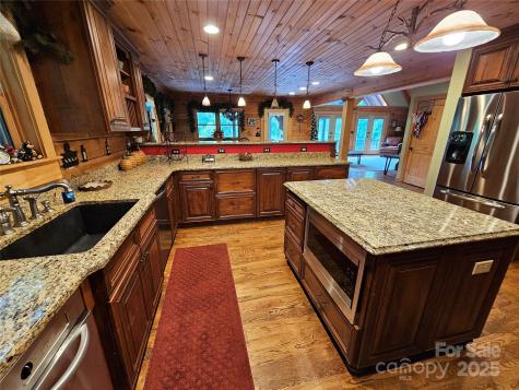 168 Atlantic Falls Trail Black Mountain NC 28711