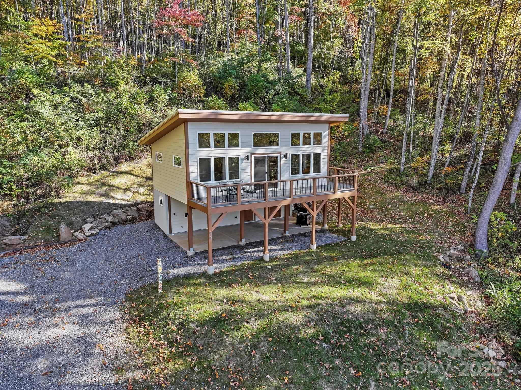 96 & 97 Old Cove Road Black Mountain NC 28711