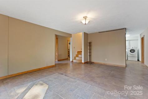 96 & 97 Old Cove Road Black Mountain NC 28711