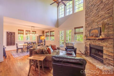 83 Allspice Court Tuckasegee NC 28783