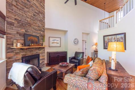 83 Allspice Court Tuckasegee NC 28783