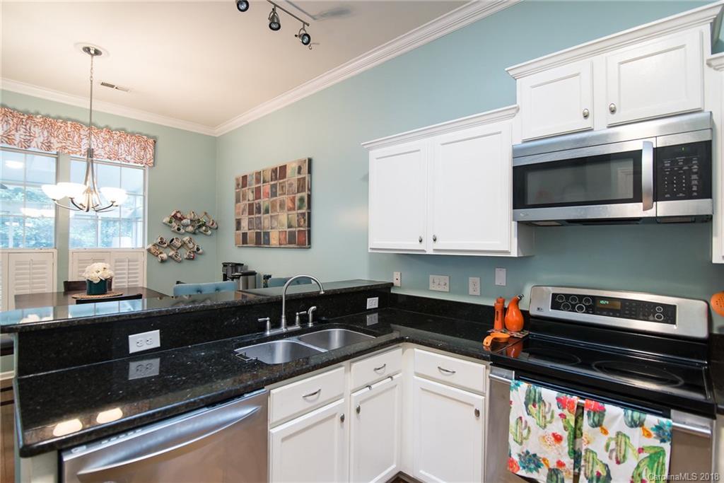 6613 Charter Hills Road Charlotte NC 28277