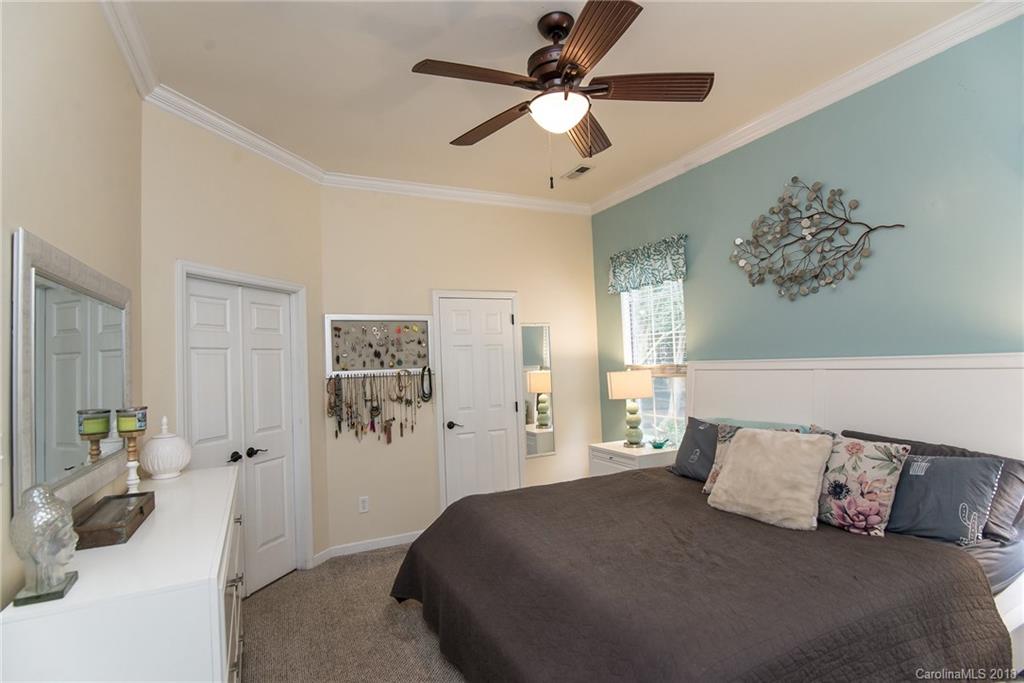 6613 Charter Hills Road Charlotte NC 28277