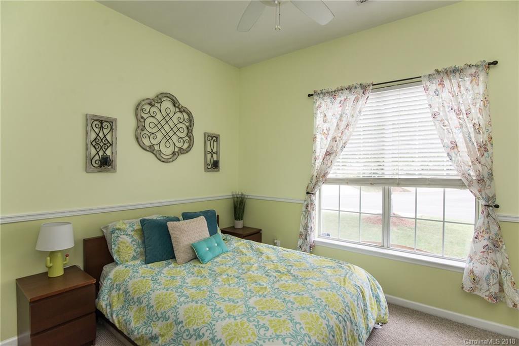 6613 Charter Hills Road Charlotte NC 28277
