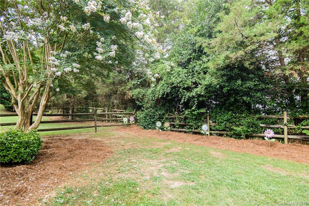 6613 Charter Hills Road Charlotte NC 28277