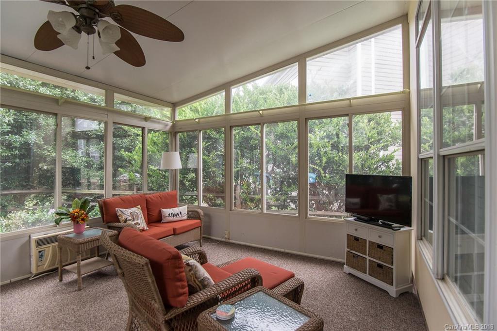6613 Charter Hills Road Charlotte NC 28277