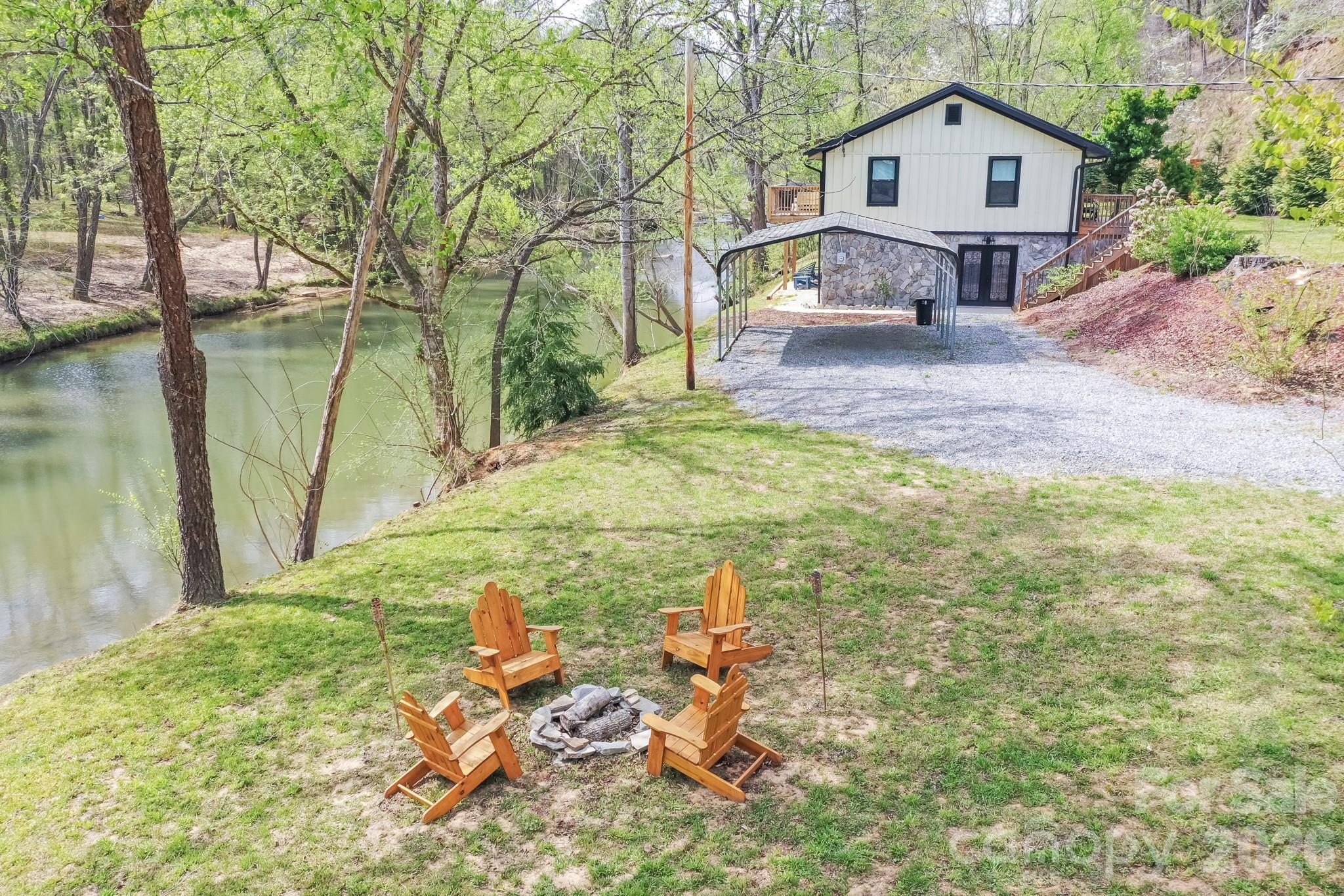 6375 Us 64/74a Highway Lake Lure NC 28746