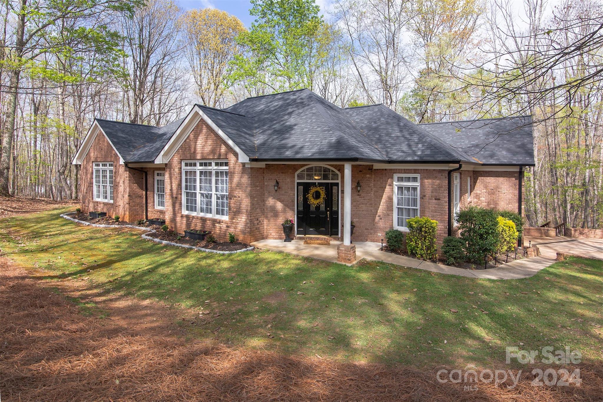 107 N Harbor Watch Drive Statesville NC 28677