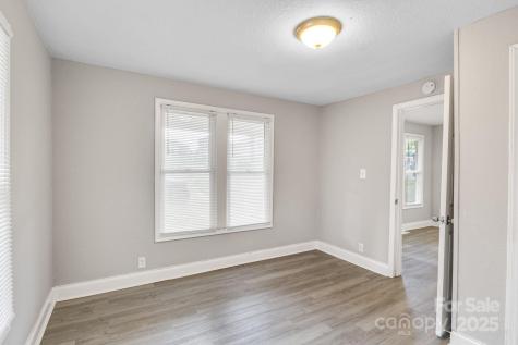 4229 Plato Circle Charlotte NC 28208