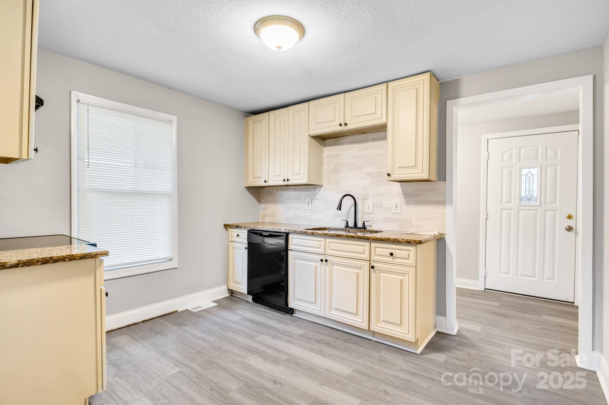 4229 Plato Circle Charlotte NC 28208