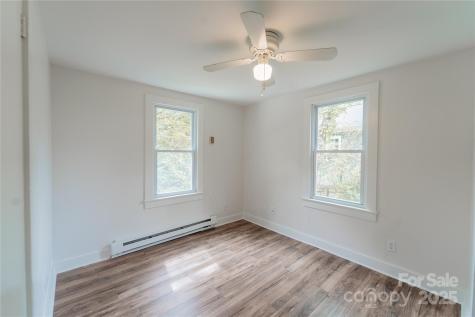 13 Park Lane Avenue Asheville NC 28806