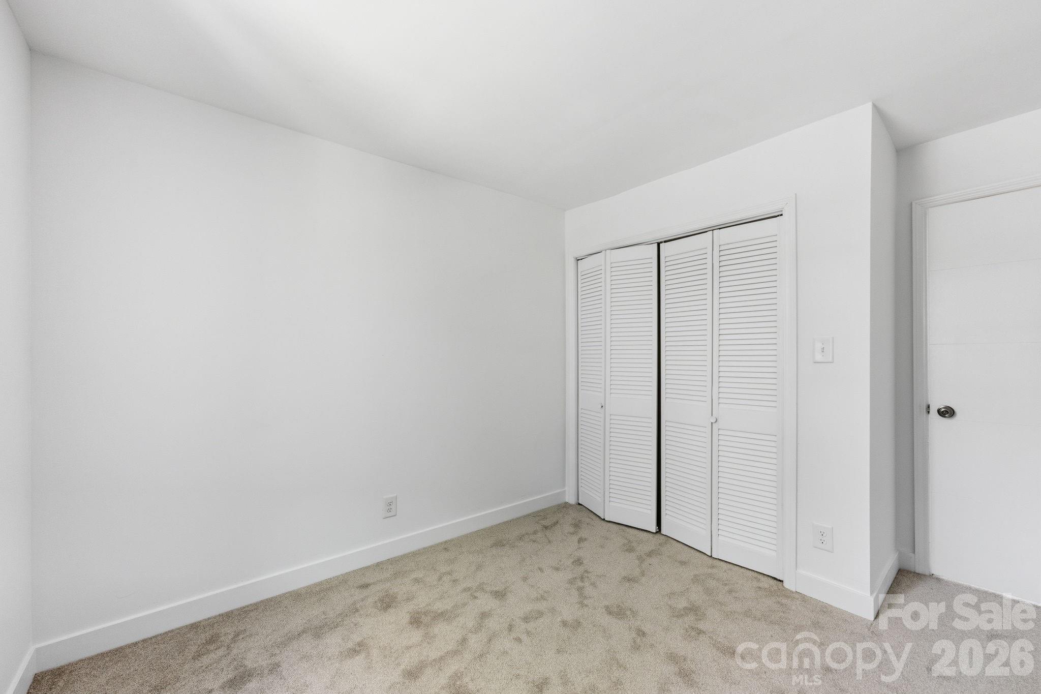 8005 Regent Park Lane Charlotte NC 28210