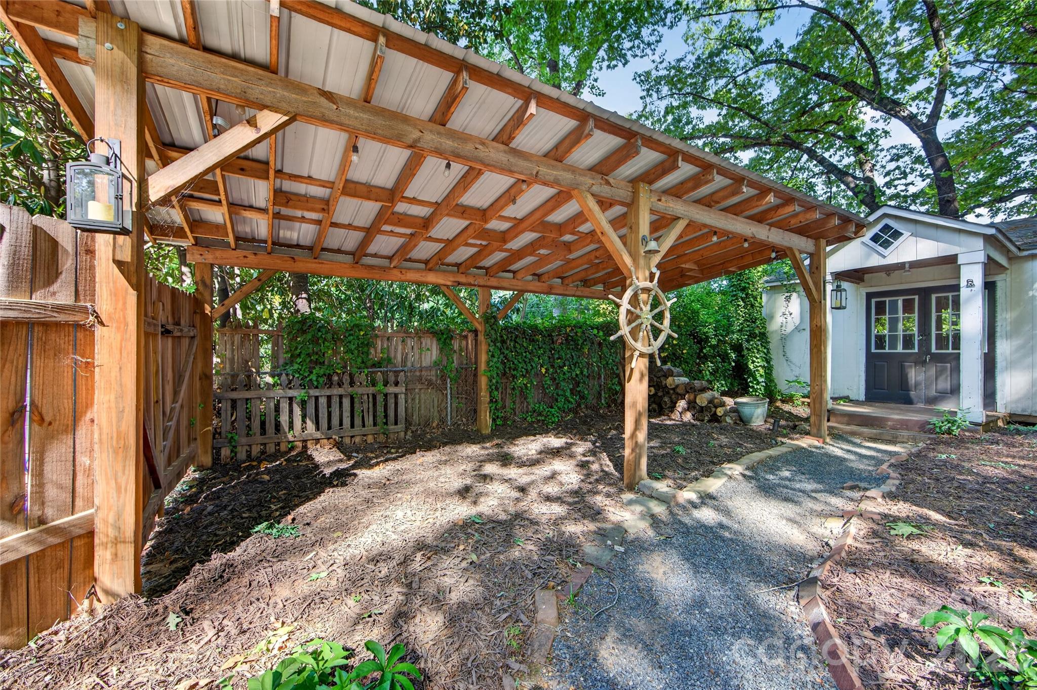 233 Chiswick Road Charlotte NC 28211