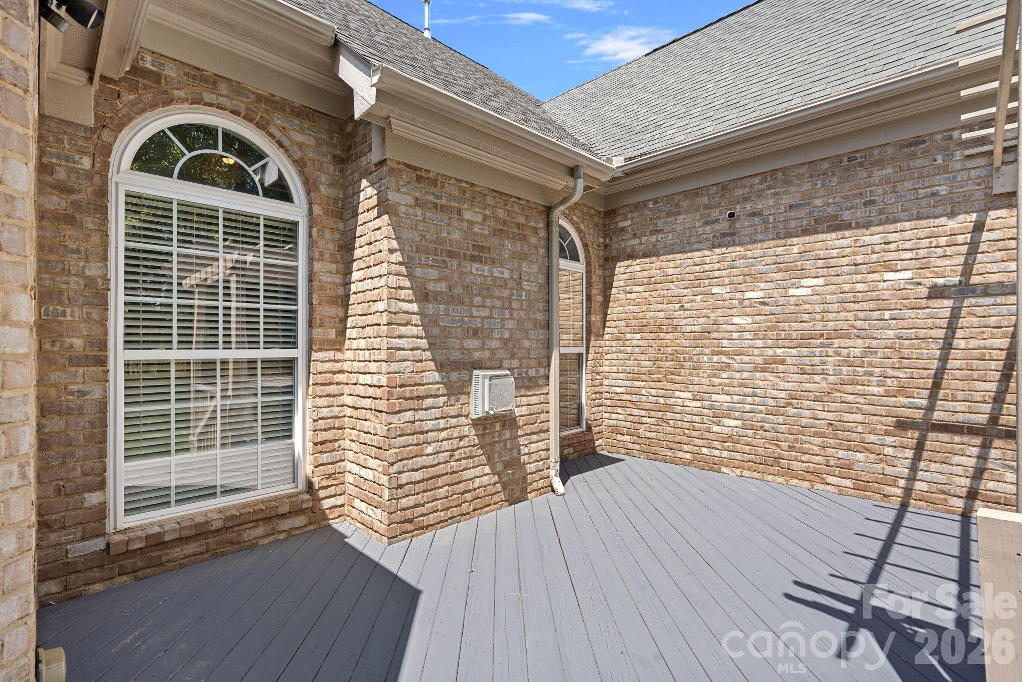11215 Warfield Avenue Huntersville NC 28078