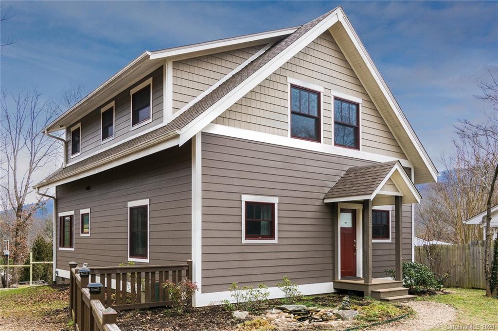 312 Northeast Avenue Swannanoa NC 28778