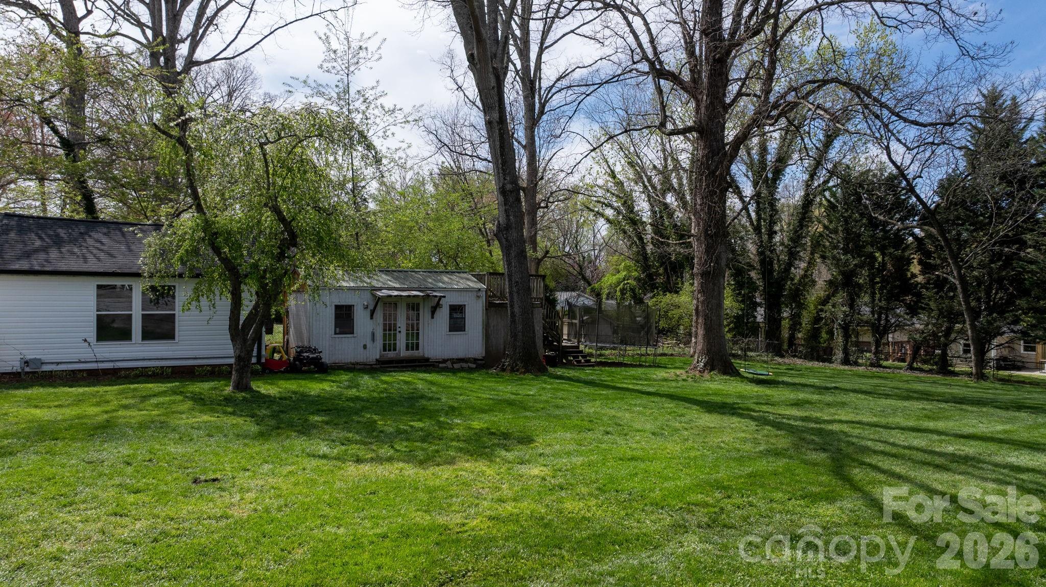 95 18th Avenue NW Hickory NC 28601