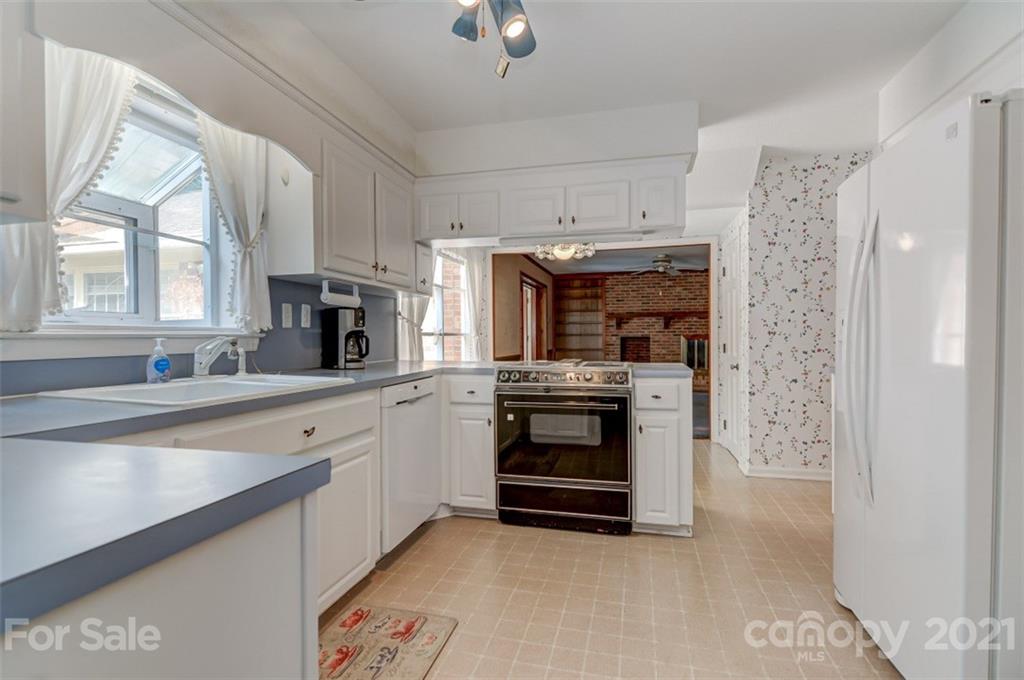1517 Laurel Lane Gastonia NC 28054