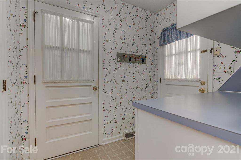 1517 Laurel Lane Gastonia NC 28054