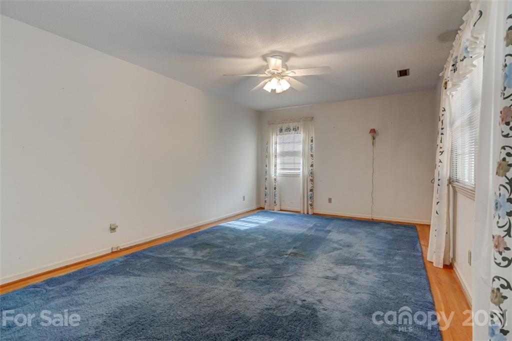 1517 Laurel Lane Gastonia NC 28054