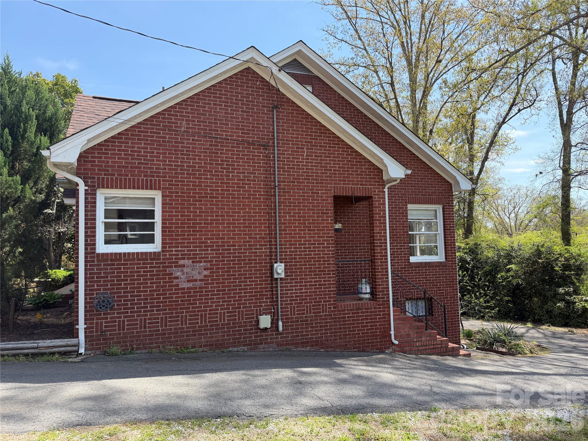 1631 Maple Avenue Albemarle NC 28001