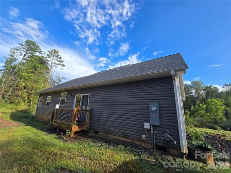 19 Higgins Road Weaverville NC 28787