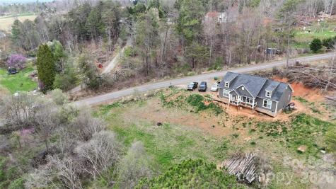 19 Higgins Road Weaverville NC 28787