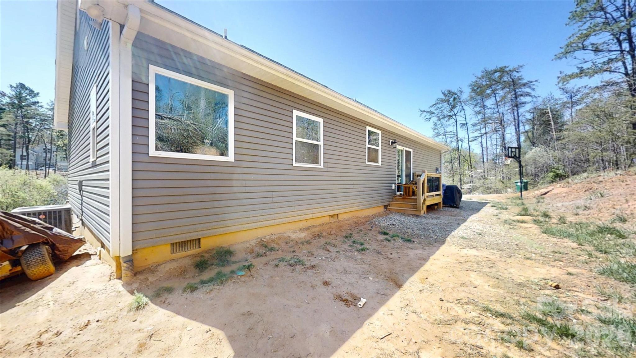 19 Higgins Road Weaverville NC 28787