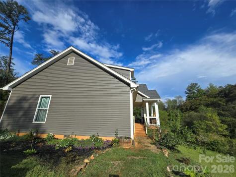 19 Higgins Road Weaverville NC 28787